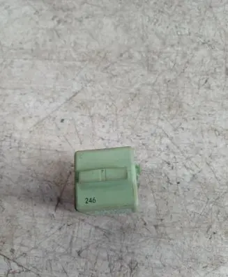BMW 5 E39 Other relay 8366600 6136 V23134K59X312