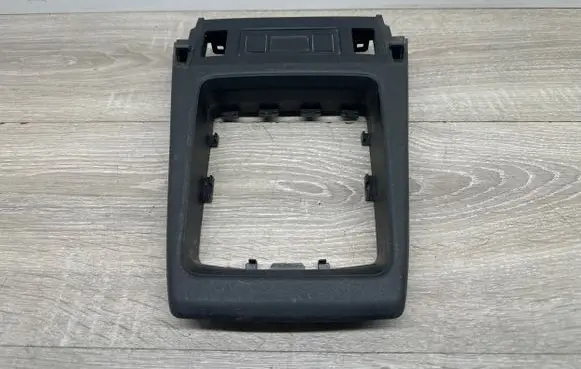 Subaru Forester SJ Gear shifter surround trim plastic 92121SG510