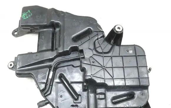 Volkswagen Transporter - Caravelle T7 AdBlue liquid reservoir PZ315J228AE