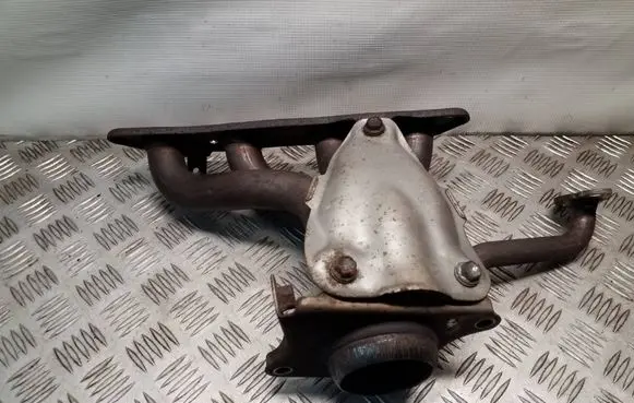 Toyota Auris E180 Exhaust manifold