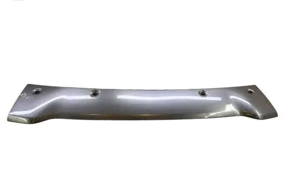 Front bumper splitter molding