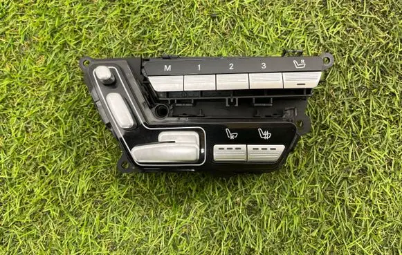 Mercedes-Benz S W221 Seat control switch A2218709258