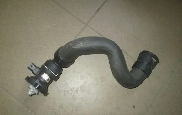 Opel Astra J Thermostat/thermostat housing 55593033 820015589 140523