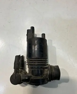 Renault Koleos II Windscreen/windshield washer pump 1050123 1809140293N
