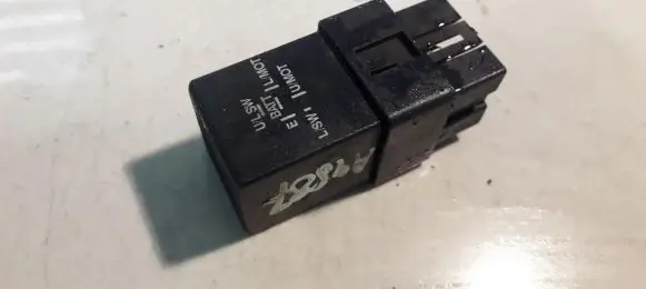 Volvo S40, V40 Other relay MB954185 72TM200
