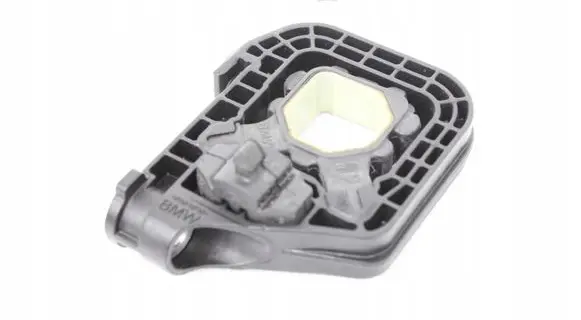Radiator mount bracket