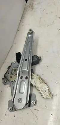 Subaru Impreza IV Rear door window regulator motor