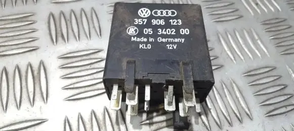 Volkswagen PASSAT B3 Other relay 357906123 05340200
