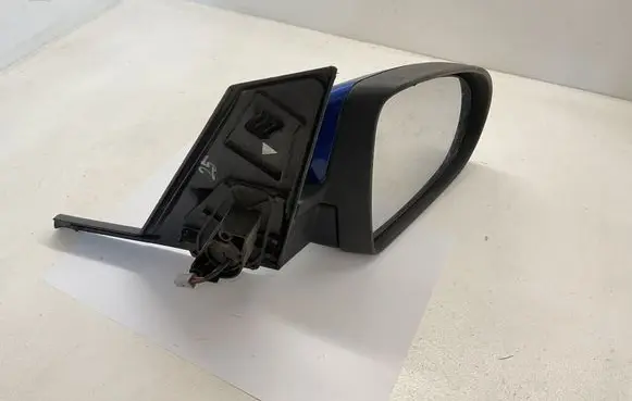 Mitsubishi Colt Front door electric wing mirror 232636030