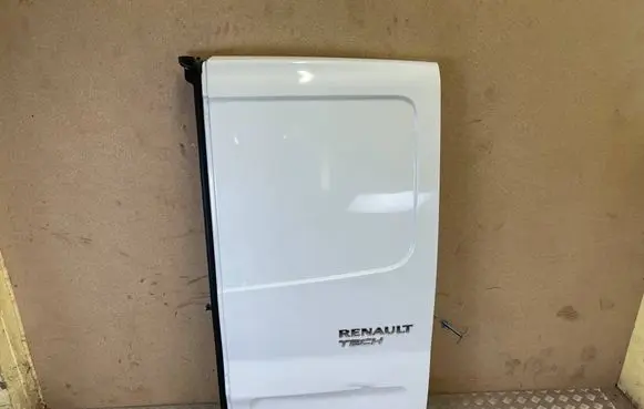 Rear door