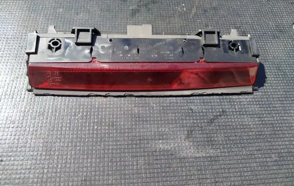 Alfa Romeo 147 Third/center stoplight 46743133 0331900