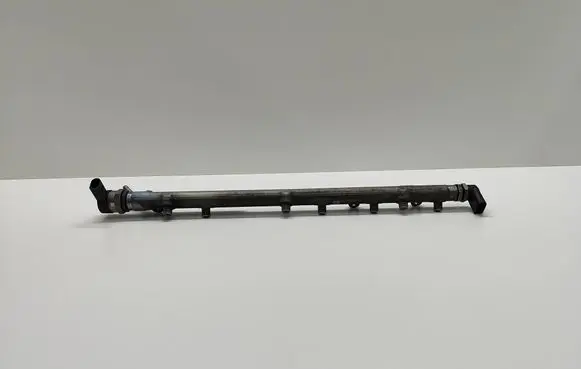 BMW 5 E60 E61 Fuel main line pipe 7795514 0445216015 026850