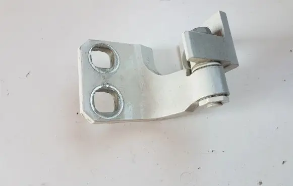 Fiat 500X Rear door lower hinge A048903 68246419AA