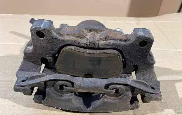 Land Rover Evoque I Front brake caliper 