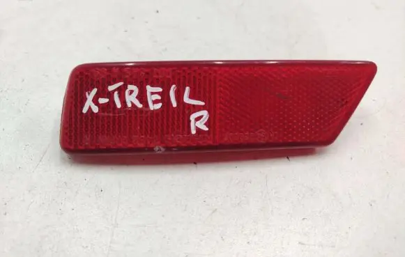 Nissan X-Trail T30 Rear tail light reflector