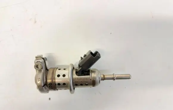 Opel Vivaro AdBlue injector 9801187080JLK01