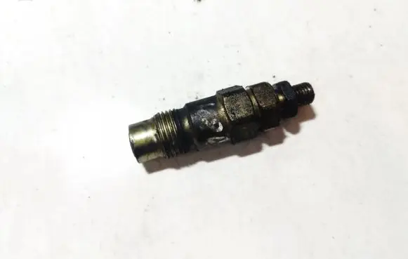 Nissan Almera Fuel injector