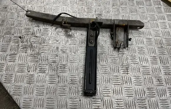 BMW 3 F30 F35 F31 Radiator support slam panel bracket 8645337