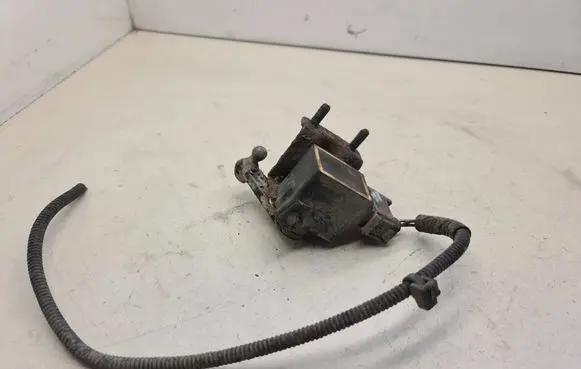 Mercedes-Benz E W211 Air suspension front height level sensor A0105427717