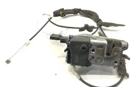 Peugeot Partner Rear door lock 828416