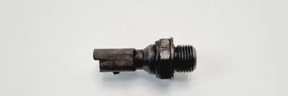 Peugeot 207 CC Oil pressure sensor 963299