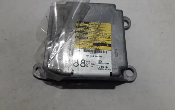 Toyota Avensis T250 Airbag control unit/module 215767106 215767-106