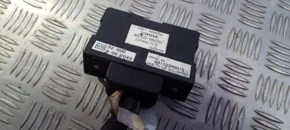 Toyota Avensis T220 Other control units/modules 2370001770