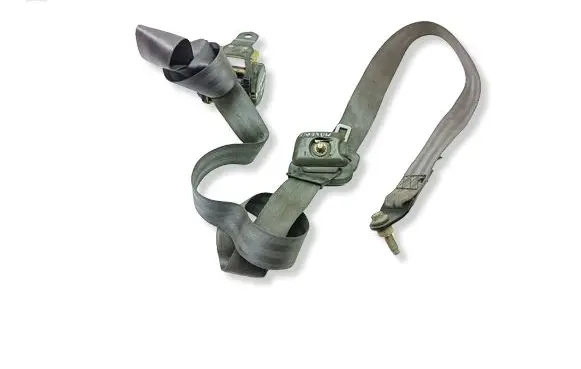 Nissan Terrano Front seatbelt 868440F000 E90416103 5420850E5
