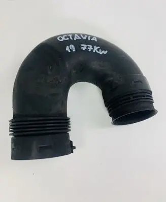 Skoda Octavia Mk2 (1Z) Air intake hose/pipe 1K0129619