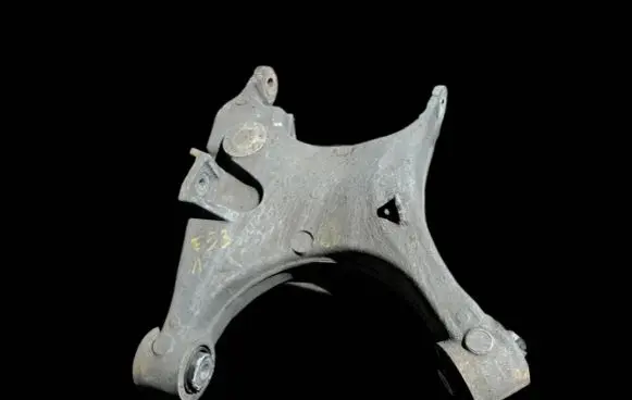 BMW X5 E53 Rear upper control arm/wishbone 1095253