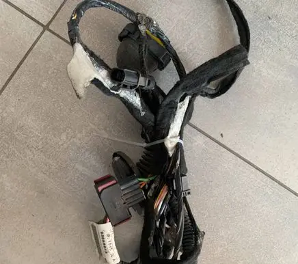 Opel Vivaro Front door wiring loom/harness boot 93859943 8200715014