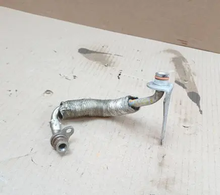 BMW X5 F15 Turbo turbocharger oiling pipe/hose 8626654