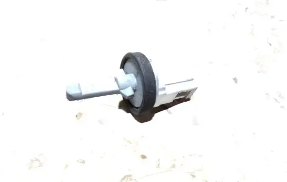 Volkswagen PASSAT B6 Interior temperature sensor 1K0907543A