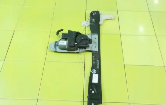 Peugeot 508 Front door window regulator with motor 9688808180