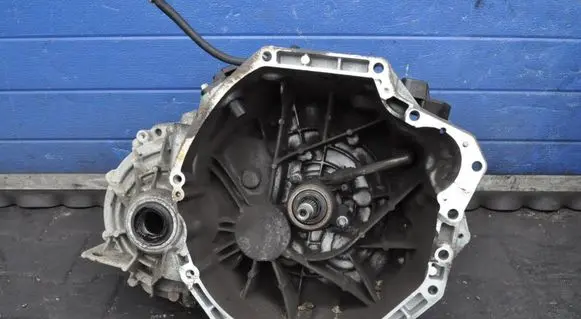 Renault Megane III Manual 7 speed gearbox ND4011