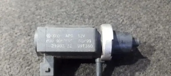 Volkswagen PASSAT B5 Turbo solenoid valve 8D0906627 7.2190332