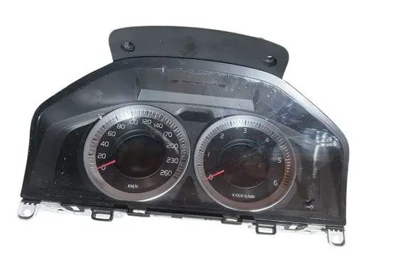 Volvo V60 Speedometer (instrument cluster) 36000918 31327582AA 69399870U