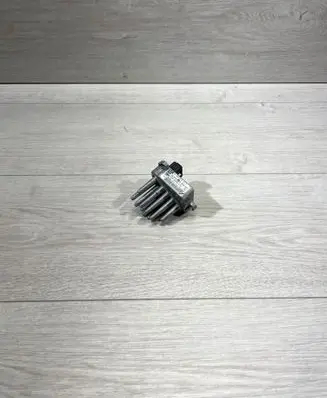 Heater blower motor/fan resistor