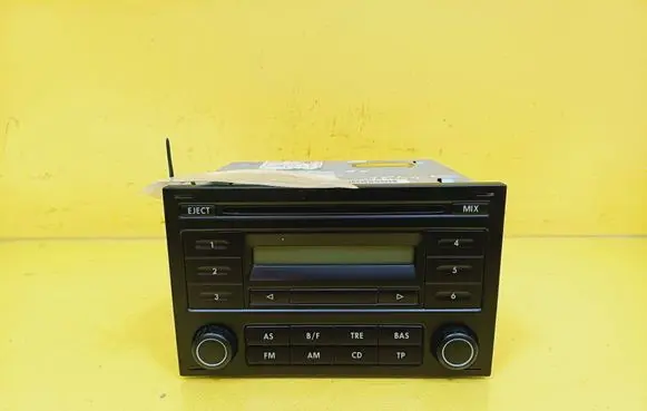 Volkswagen Polo Radio/CD/DVD/GPS head unit 6Q0035152