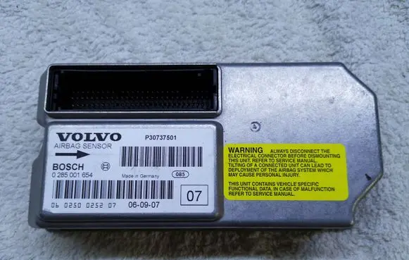 Volvo XC90 Airbag control unit/module P30737501