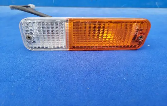 Nissan Sunny Front indicator light IKI3091