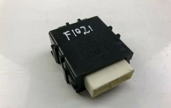Toyota RAV 4 (XA40) Other control units/modules 8594042030 F1021