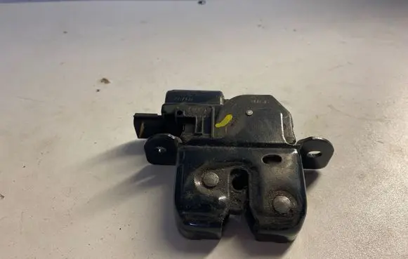 Renault Clio IV Tailgate/trunk/boot lock/catch/latch 90503942 40557160