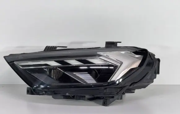 Audi A1 Headlight/headlamp 82A941773 90159061