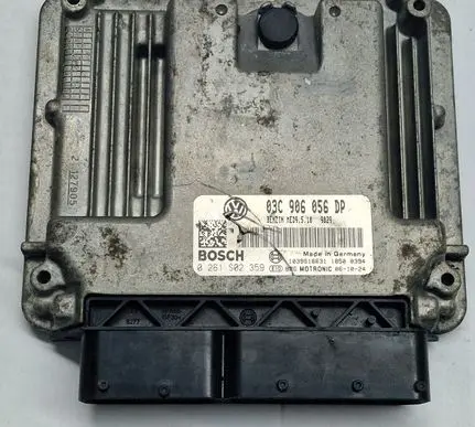 Volkswagen Golf V Engine control unit/module 03C906056DP 0261S02359 MED9510