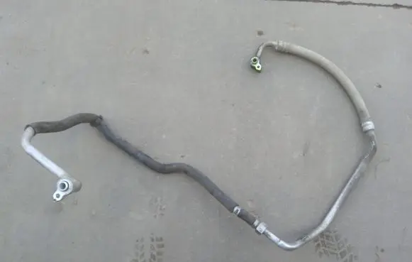 Mazda 323 Air conditioning (A/C) pipe/hose