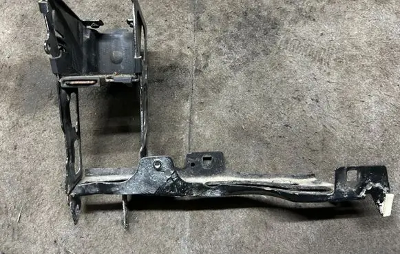 BMW 1 F20 F21 Headlight/headlamp mounting bracket