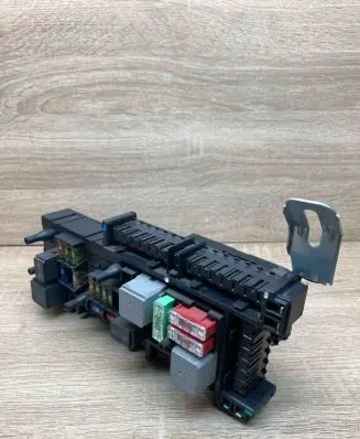 Mercedes-Benz E W212 Central body control module 2129009822 2129017206
