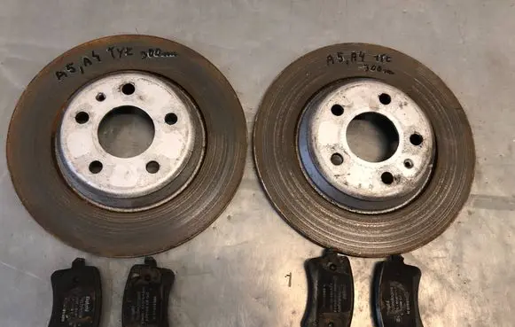 Audi A5 Sportback 8TA Rear brake disc A58T