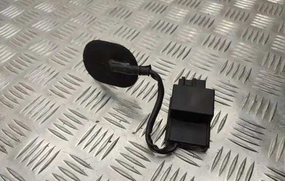 Skoda Rapid (NH) Fuel pump relay 1K0906093G